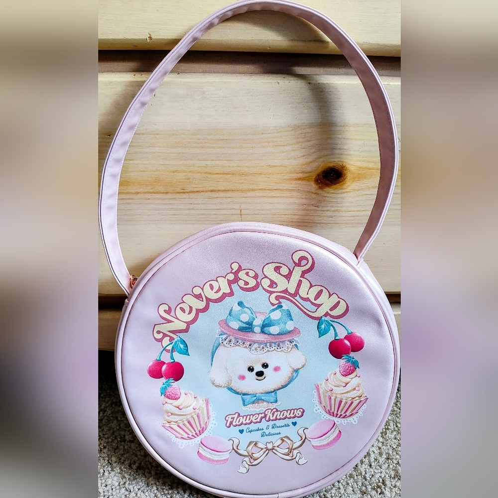 Flower Knows Never's Shop Shoulder Bag